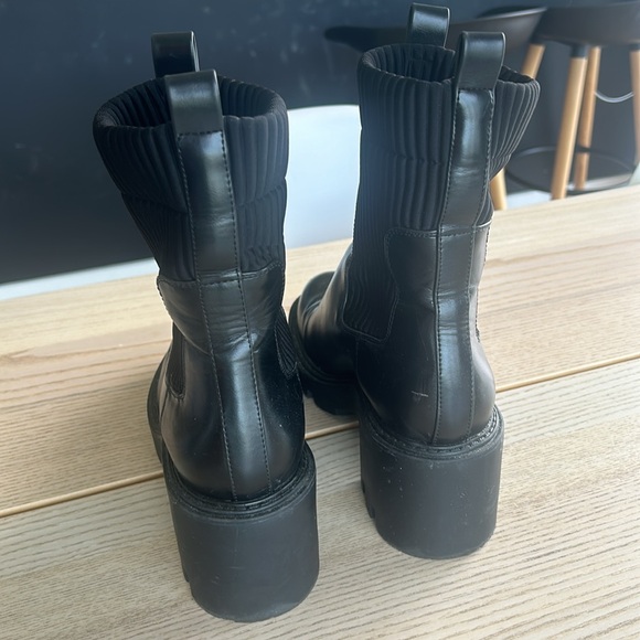 SOCK STYLE HEELED ANKLE BOOTS WITH LUG SOLES - Picture 5 of 7